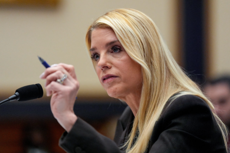 Bondi Dodges NFA Registry Question in Hearing Bondi Dodges NFA Registry Question in Hearing